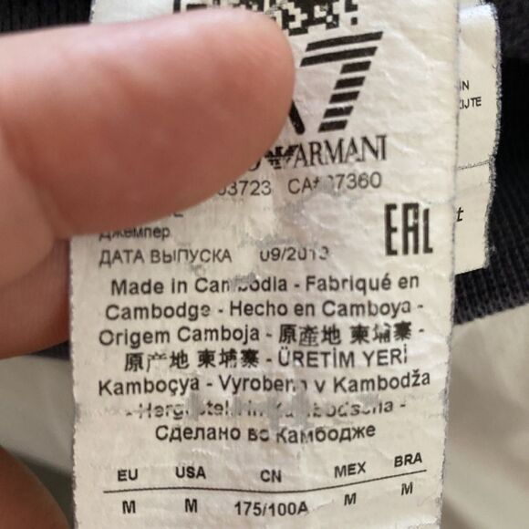 EA7 Emporio Armani Pullover Thick Hoodie Size M - Picture 10 of 11